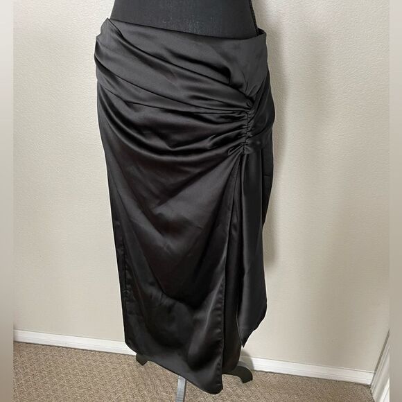 NWT Zara Satin Effect Midi Skirt - Picture 2 of 10